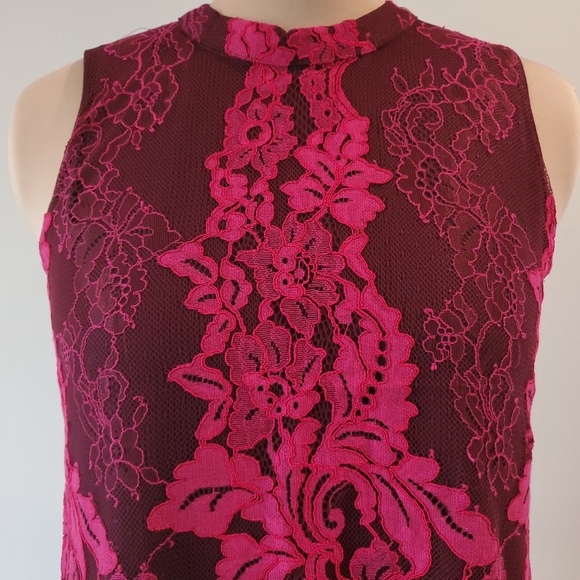 NWOT Maurices halter-neck sleeveless lace top, size L, reddish purple + pink - Picture 3 of 8